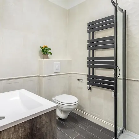 Luxurious 2min Walk To Basilica Apartment *