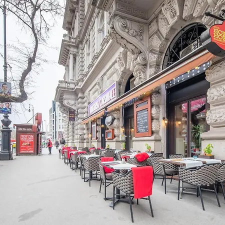 Luxurious 2min Walk To Basilica Apartment *