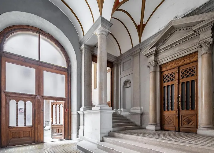 Luxurious 2min Walk To Basilica * Budapest